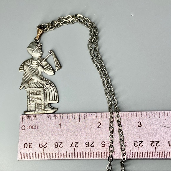 Vintage Egyptian Revival Pharaoh Pendant Necklace Unisex - Picture 8 of 9